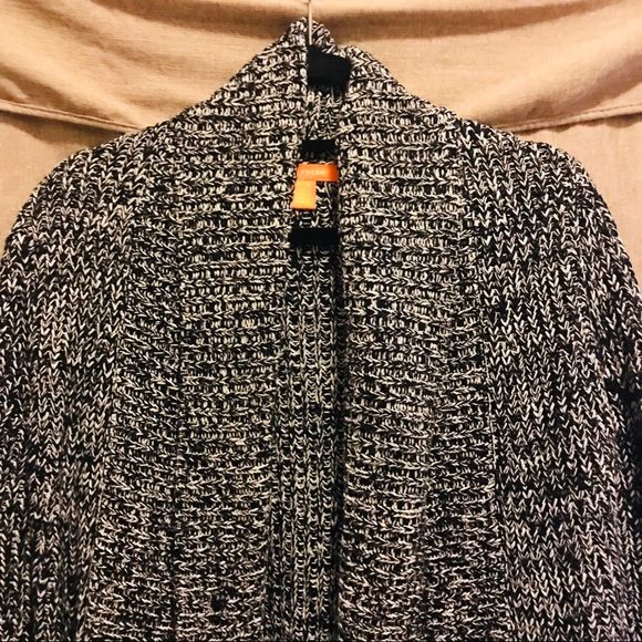 Marled Black & White Athleisure Cardigan Sweater - Picture 3 of 5